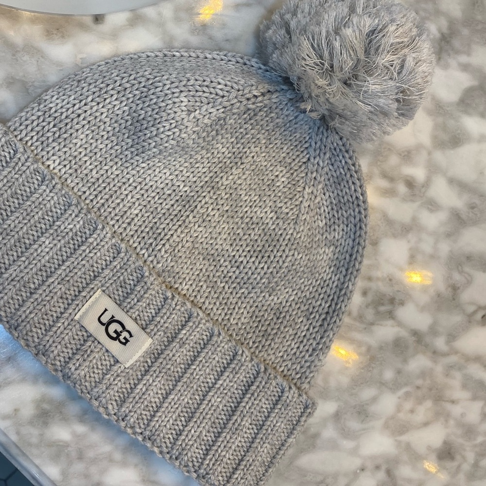 UGG Gray Knit Pom-Pom Hat